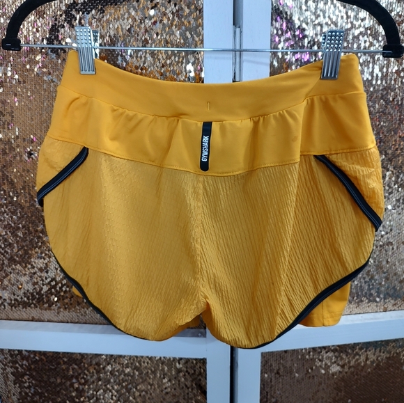 Women's Gymshark Speed Shorts XS yellow - Picture 10 of 11